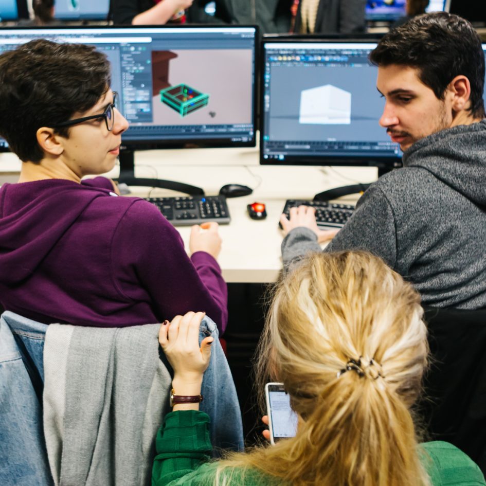 étudiants en formation cinéma d'animation 3D et effets visuels